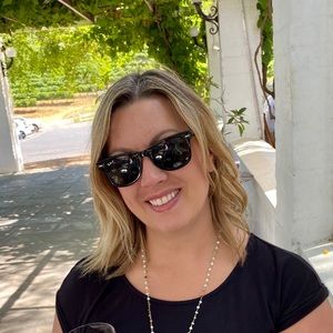 Meet your Posher, Heather